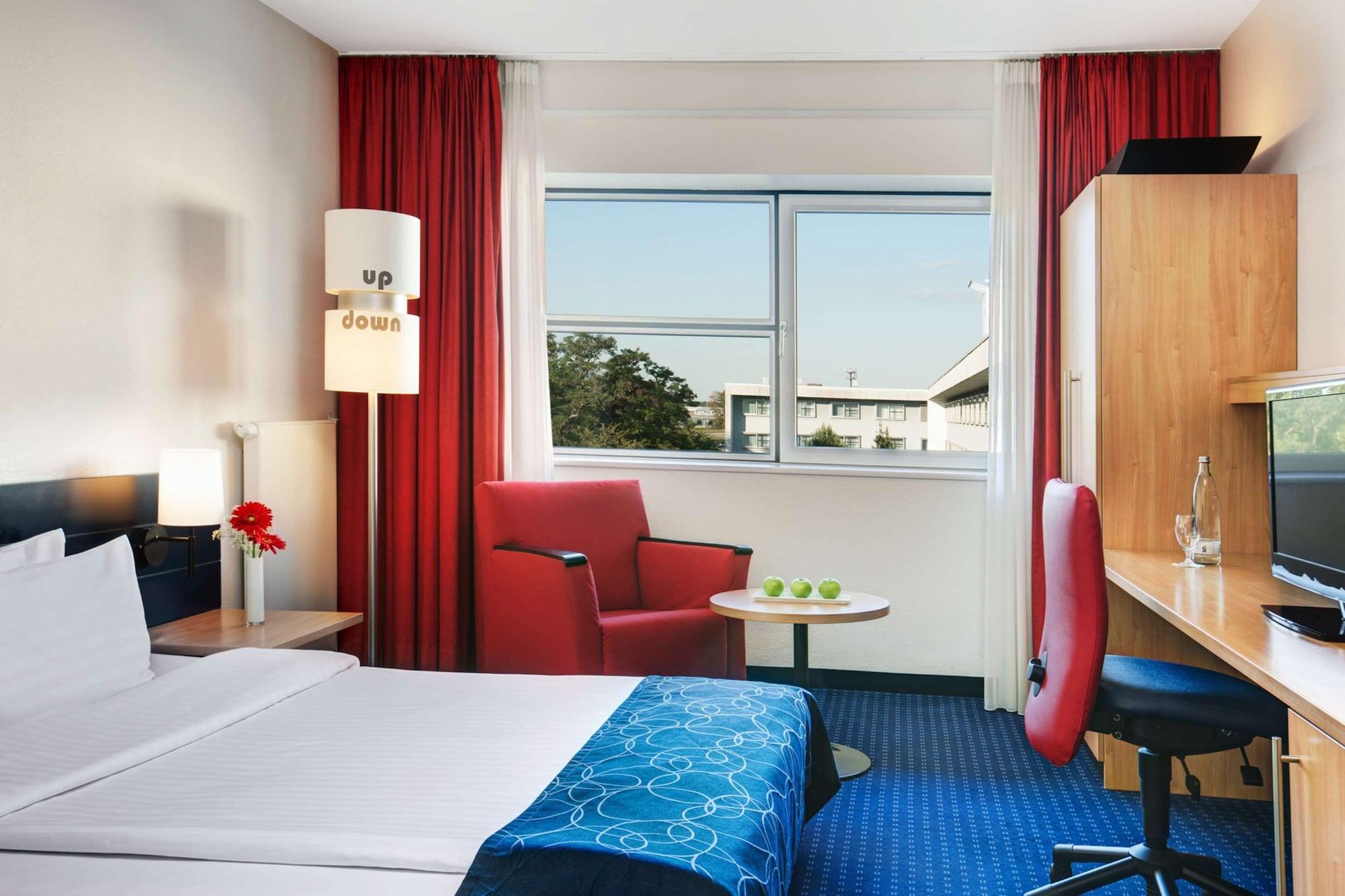 Intercityhotel Frankfurt Airport Frankfurt am Main Kültér fotó