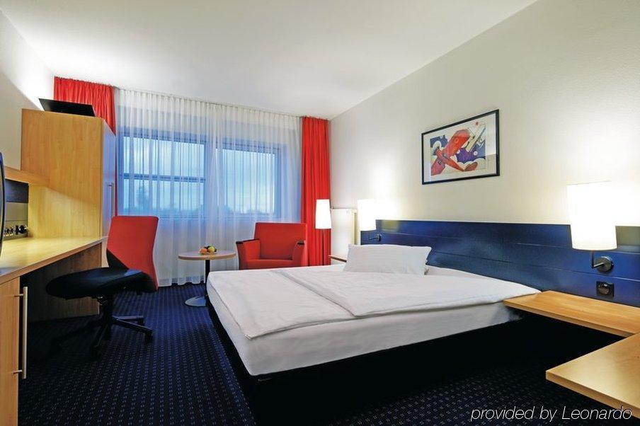 Intercityhotel Frankfurt Airport Frankfurt am Main Szoba fotó